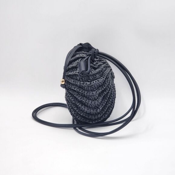 H&M RARE Shell Shaped Straw Rattan Drawstring Crossbody Bag - Picture 3 of 11
